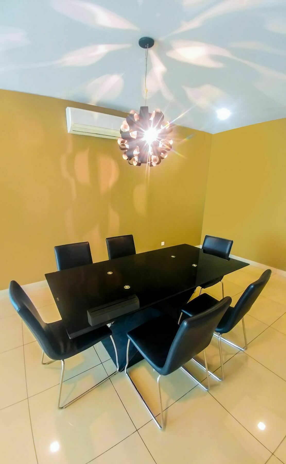 Appartamento Mont Kiara @ Aston Kiara 3 Bukit Damansara Esterno foto